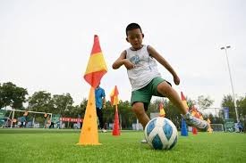 穆西亚拉22岁前在德甲打入44球，本世纪仅次于哈兰德